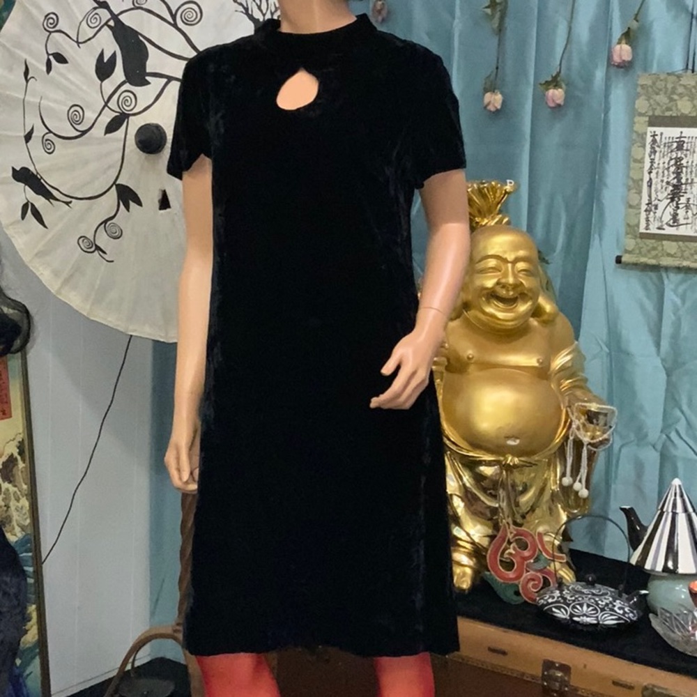 VINTAGE UNION MADE 1960’s BLACK VELVET MOD DRESS S